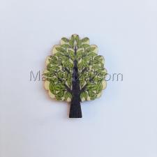 Деревянная пуговица "Дерево с зелёными листьями". Размер - 2,5 х 3,2 см