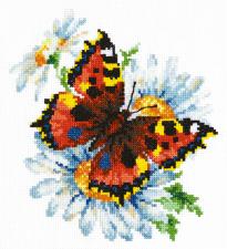 Чудесная игла | Бабочка и ромашки. Размер - 17 х 18 см